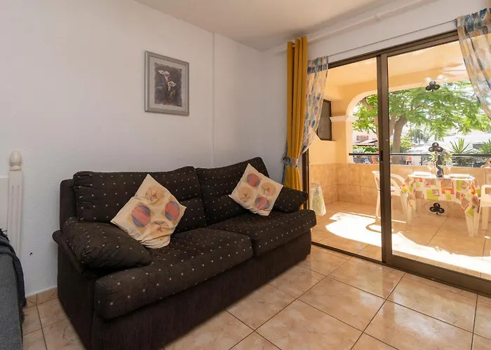 Cosy Communal Heated Pool Appartement Los Cristianos (Tenerife)