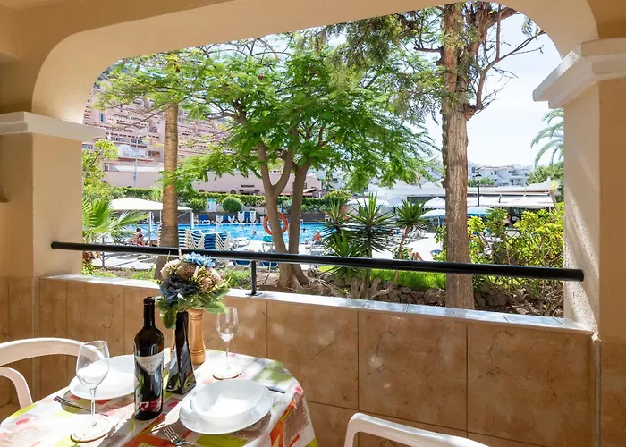 Cosy Communal Heated Pool Appartement *